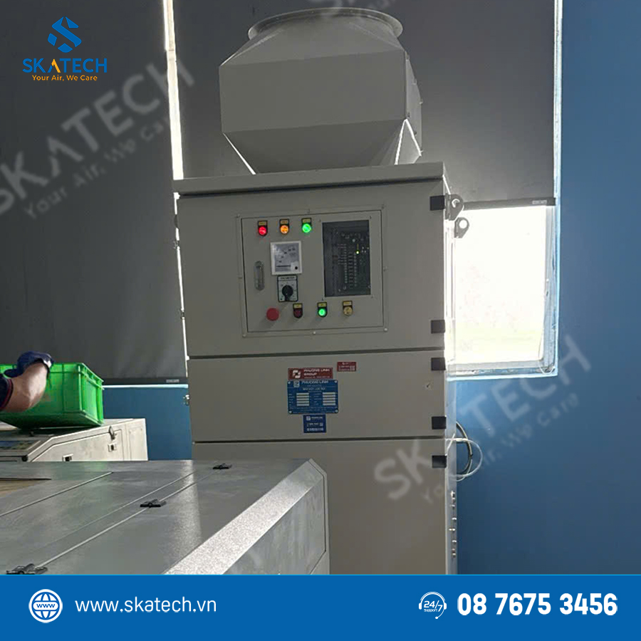 xu_ly_khoi_va_mui_cho_may_cat_laser