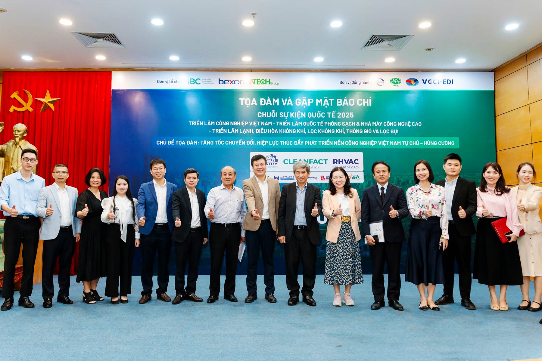 phuong_linh_group_doi_tac_chien_luoc_cung_ung_thiet_bi_thong_gio_xu_ly_moi_truong_cho_rhvac_va_phong_sach (4)