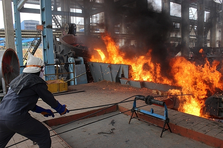 tac_hai_cua_bui_luyen_kim